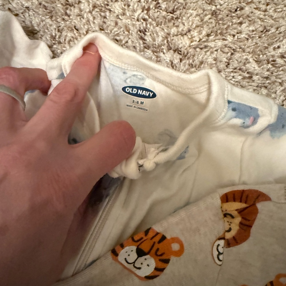 Old Navy Baby PJ Pajama Bundle 3-6M | 5 double Zip Footed Sleepers - Picture 3 of 7